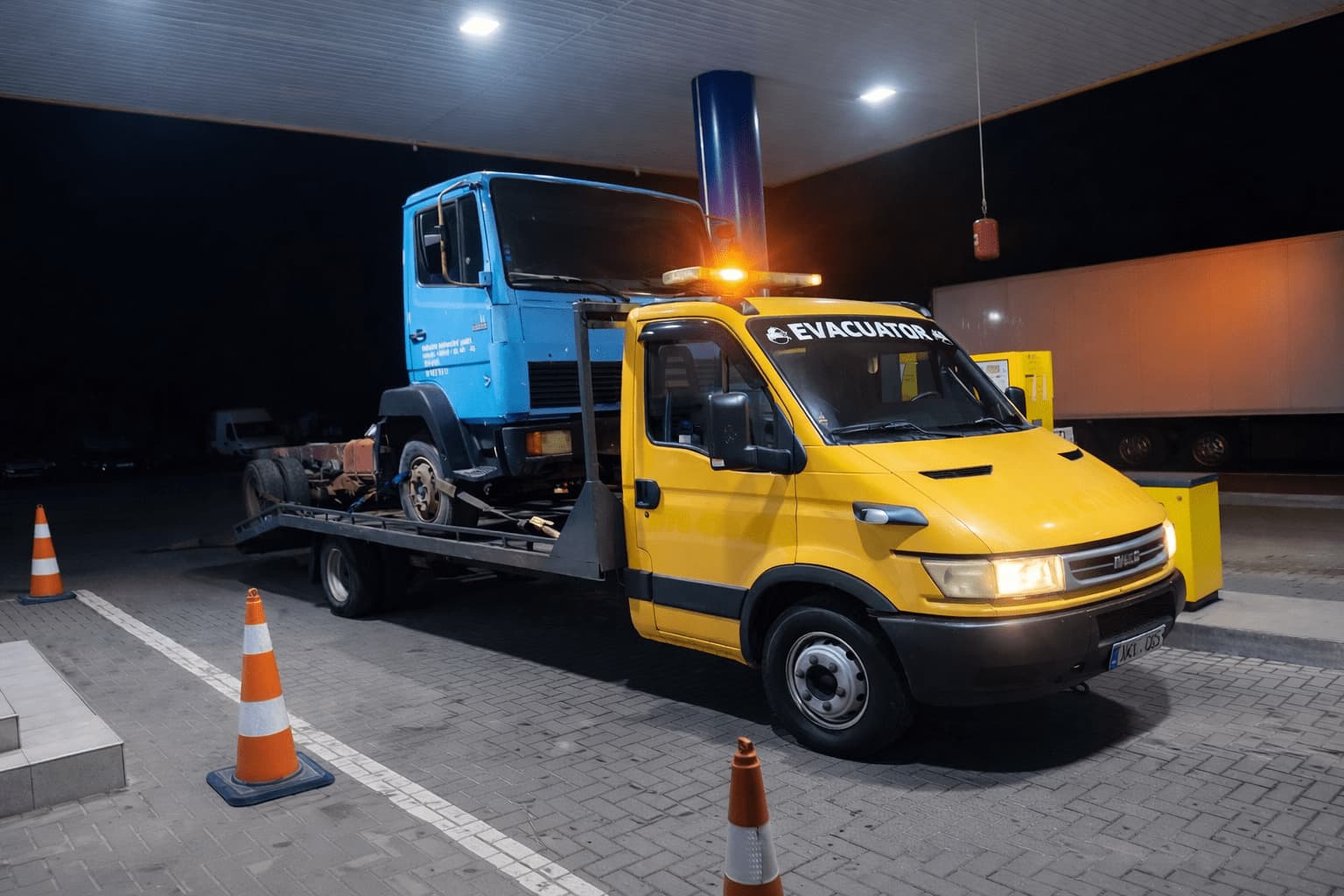 Evacuator auto noaptea în Chișinău, intervenție non-stop pentru tractare vehicule